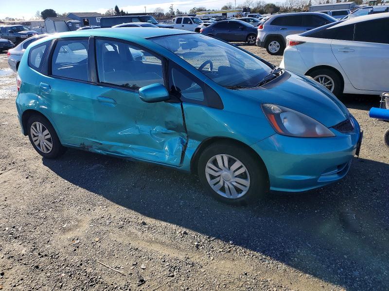 Photo 4 from auction – 2013 HONDA FIT with VIN JHMGE8H32DC047479