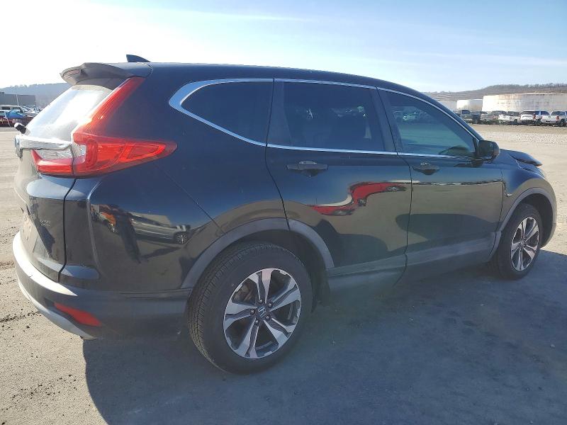 Photo 3 from auction – 2017 HONDA CR-V LX with VIN 7FARW5H37HE009121