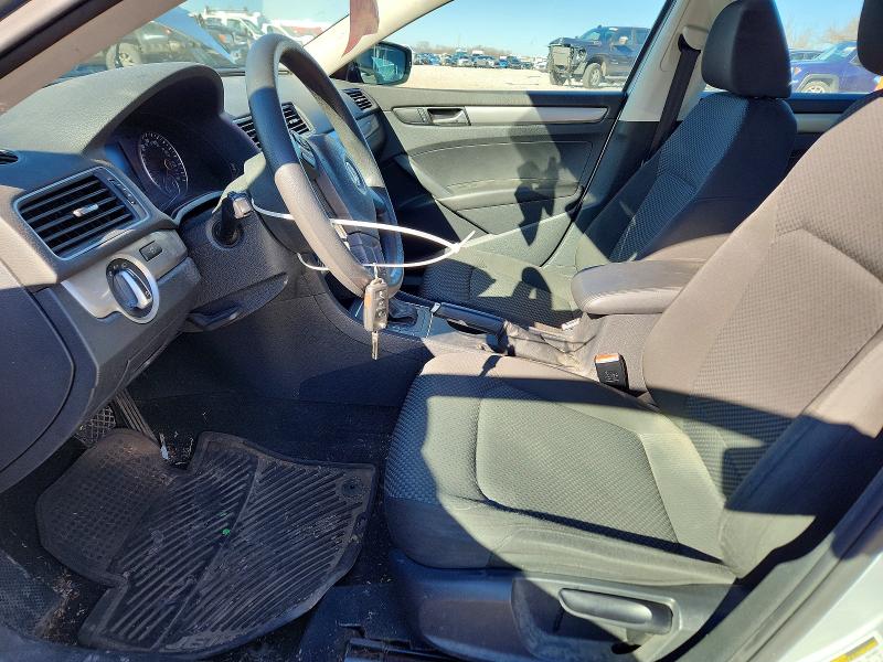 Photo 7 from auction – 2014 VOLKSWAGEN PASSAT S with VIN 1VWAT7A3XEC038741
