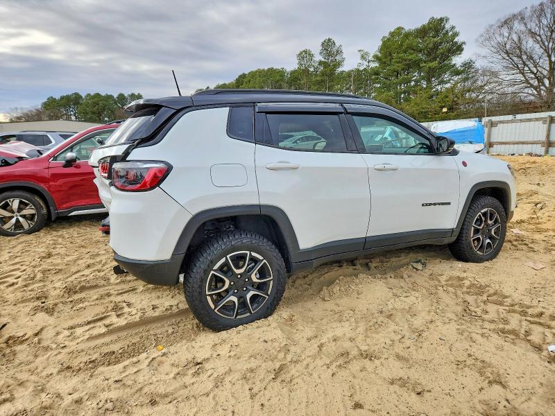 Photo 3 from auction – 2024 JEEP COMPASS TR with VIN 3C4NJDDN3RT169249