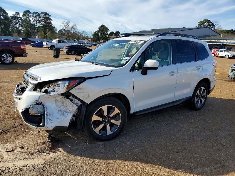 SUBARU FORESTER 2 2018 z numerem VIN JF2SJALC7JH617336 - Zdjęcie z aukcji