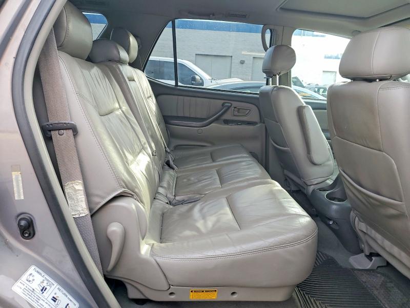 Photo 11 from auction – 2002 TOYOTA SEQUOIA with VIN 5TDBT48AX2S107805