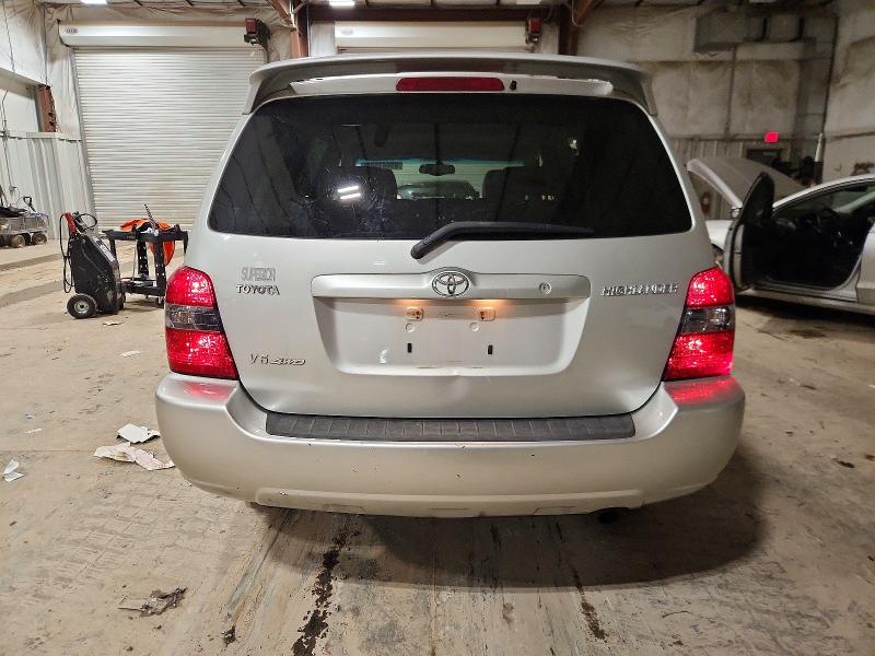 Photo 6 from auction – 2004 TOYOTA HIGHLANDER with VIN JTEEP21A240007490