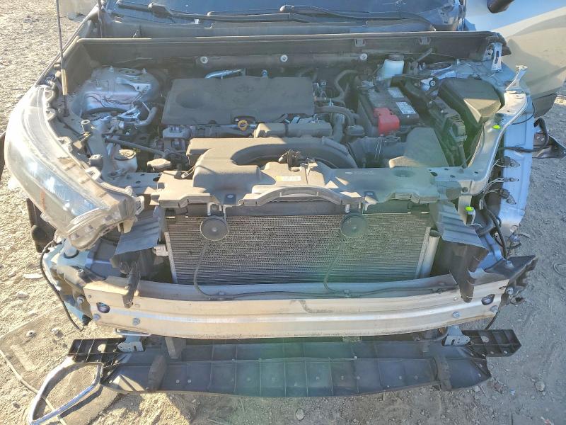 Photo 12 from auction – 2021 TOYOTA RAV4 LE with VIN 2T3F1RFV1MW187006