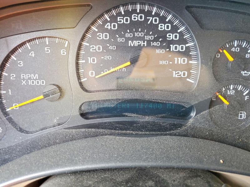Photo 9 from auction – 2005 CHEVROLET SILVERADO with VIN 1GCHK29U25E134551