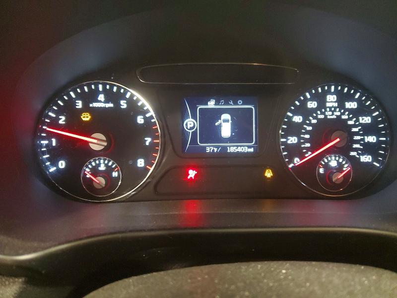 Photo 9 from auction – 2016 KIA SORENTO LX with VIN 5XYPGDA30GG001812