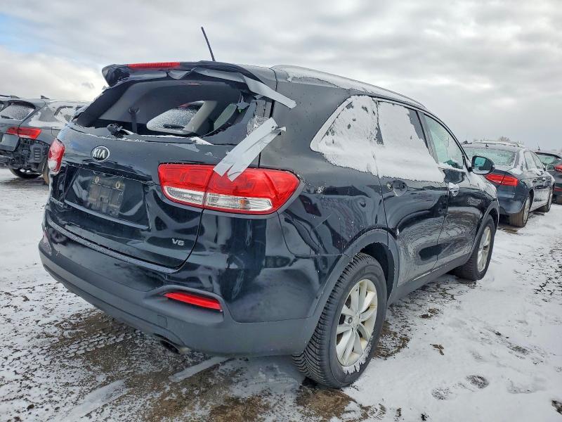 Photo 3 from auction – 2017 KIA SORENTO LX with VIN 5XYPGDA52HG198906