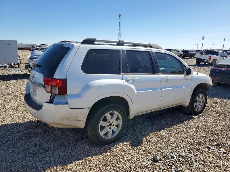 Photo 3 from auction – 2011 MITSUBISHI ENDEAVOR with VIN 4A4JM2AS0BE036807