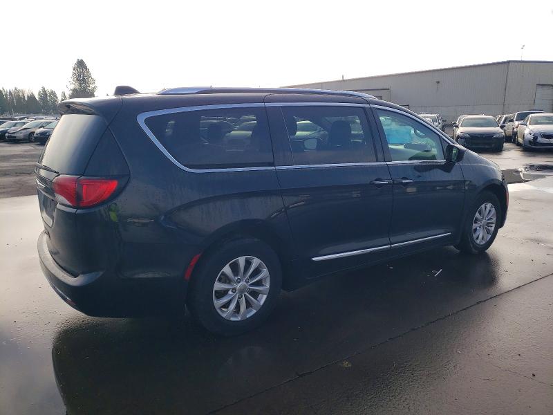 Photo 3 from auction – 2019 CHRYSLER PACIFICA T with VIN 2C4RC1BG0KR554694