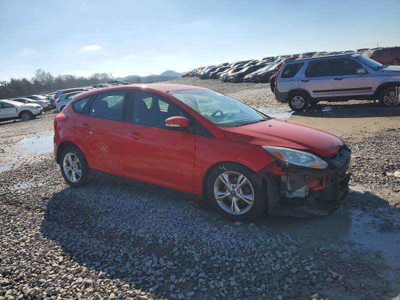 Photo 4 from auction – 2014 FORD FOCUS SE with VIN 1FADP3K25EL135046