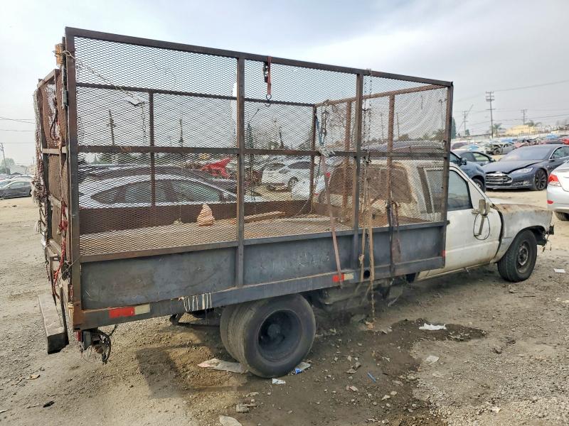 Photo 3 from auction – 1984 TOYOTA PICKUP COM with VIN JT5RN55D2E0006287