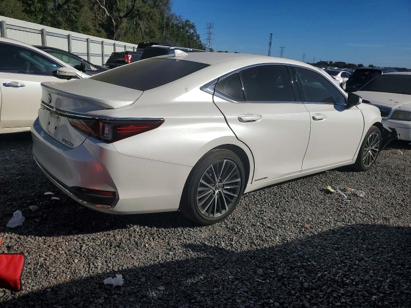 Photo 3 from auction – 2022 LEXUS ES 300H with VIN 58ADA1C18NU024091