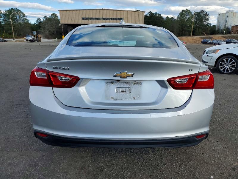 Photo 6 from auction – 2017 CHEVROLET MALIBU LT with VIN 1G1ZE5ST7HF253024