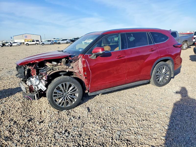 TOYOTA HIGHLANDER 2021 with VIN 5TDFZRBH7MS136037 - Photo from auction