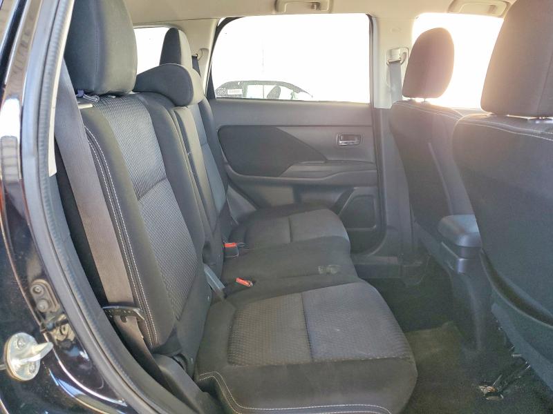 Photo 11 from auction – 2016 MITSUBISHI OUTLANDER with VIN JA4AD3A31GZ004352
