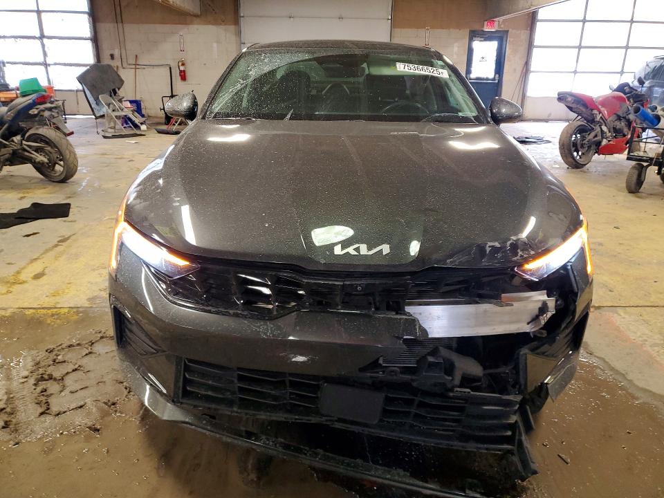 Photo 5 from auction – 2025 KIA K5 with VIN KNAG34J7XS5268436
