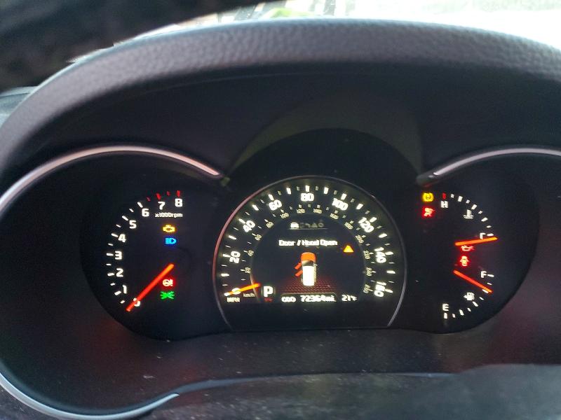 Photo 9 from auction – 2015 KIA SORENTO SX with VIN 5XYKWDA72FG633645