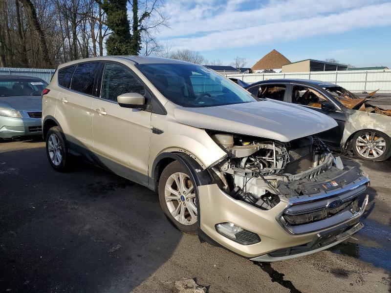 Photo 4 from auction – 2017 FORD ESCAPE SE with VIN 1FMCU9GD0HUE51007