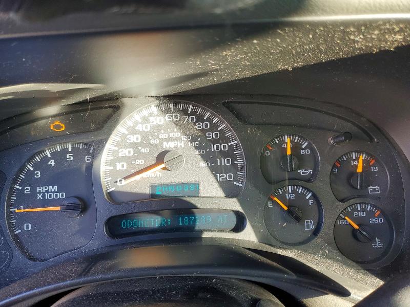 Photo 9 from auction – 2004 CHEVROLET SILVERADO4 with VIN 1GCEK19T74E374407