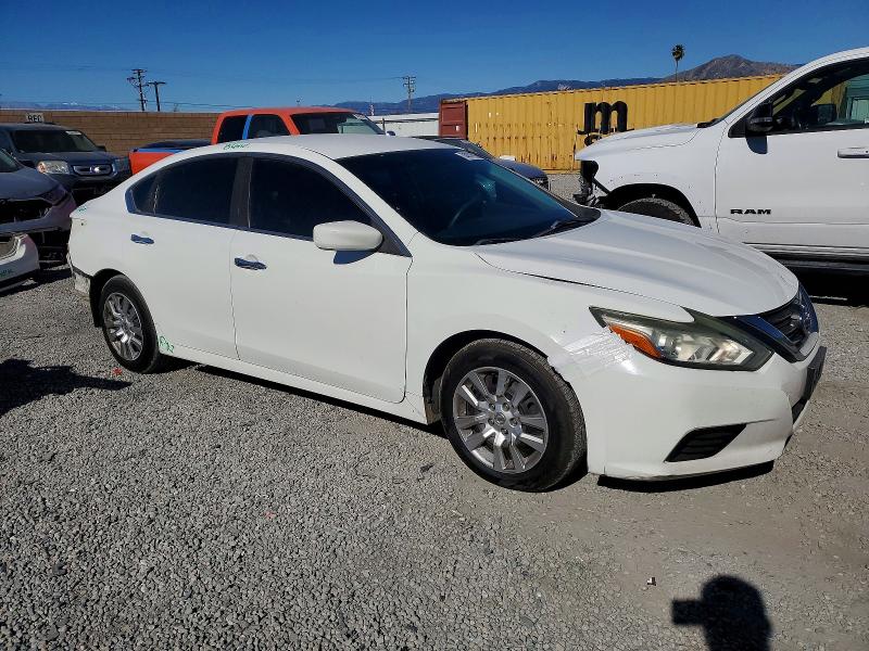 Photo 4 from auction – 2016 NISSAN ALTIMA 2.5 with VIN 1N4AL3AP5GN356696