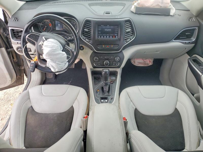 Photo 8 from auction – 2021 JEEP CHEROKEE with VIN 1C4PJLLB9MD208516