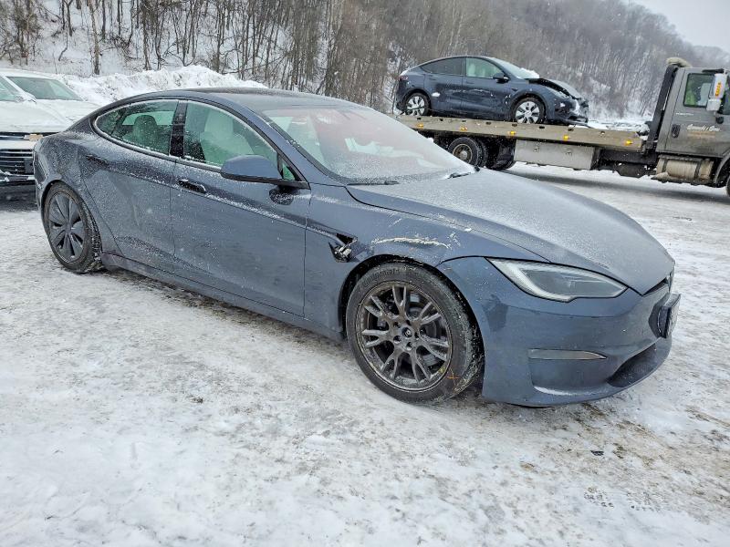 Photo 4 from auction – 2022 TESLA MODEL S with VIN 5YJSA1E53NF494119