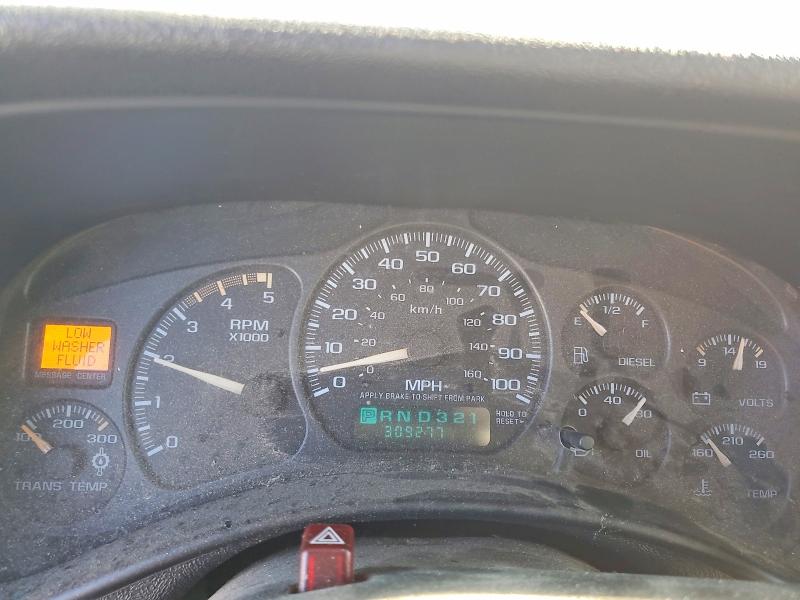 Photo 9 from auction – 2002 CHEVROLET SILVERADO with VIN 1GCHK29102E103431