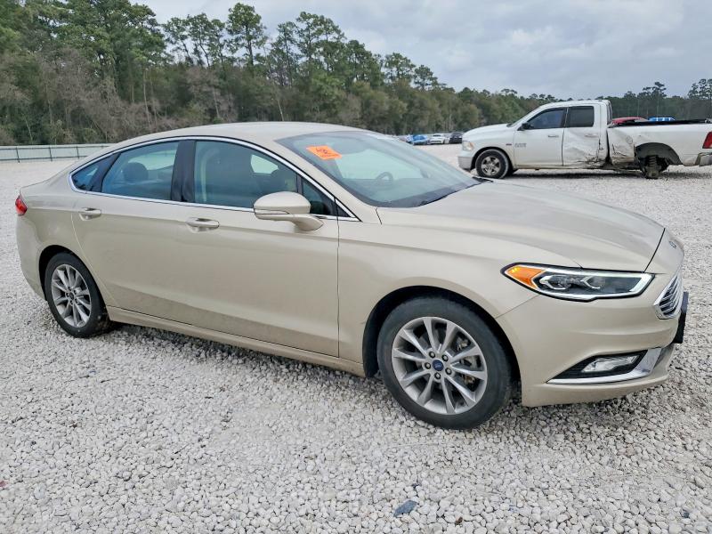 Photo 4 from auction – 2017 FORD FUSION SE with VIN 3FA6P0HD9HR337247