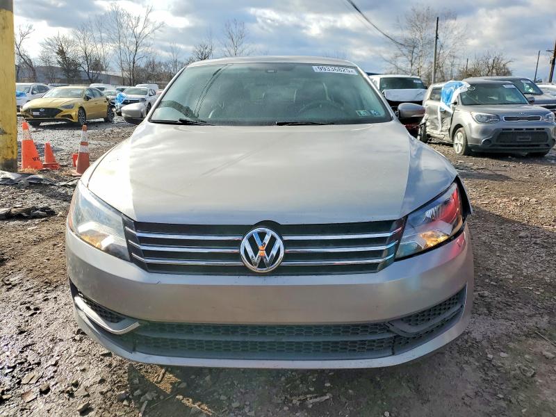 Photo 5 from auction – 2014 VOLKSWAGEN PASSAT SE with VIN 1VWBP7A36EC002408