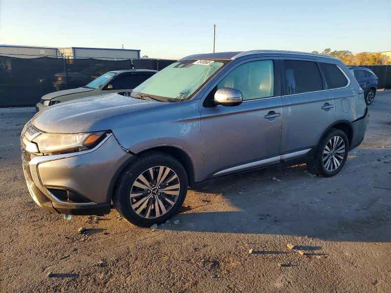 MITSUBISHI OUTLANDER 2020 with VIN JA4AD3A32LZ019842 - Photo from auction