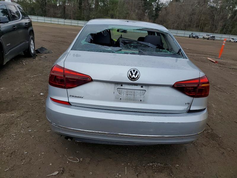 Photo 6 from auction – 2018 VOLKSWAGEN PASSAT S with VIN 1VWAA7A35JC022673