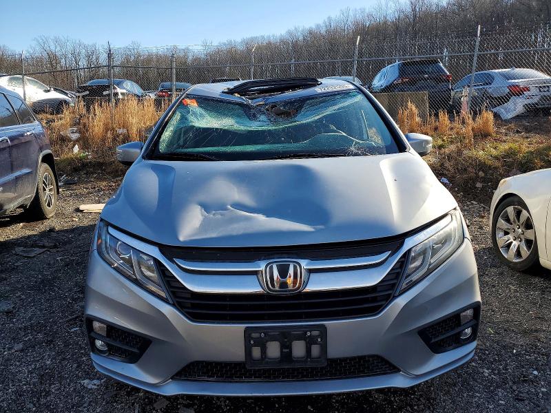 Photo 5 from auction – 2018 HONDA ODYSSEY with VIN 5FNRL6H74JB012030