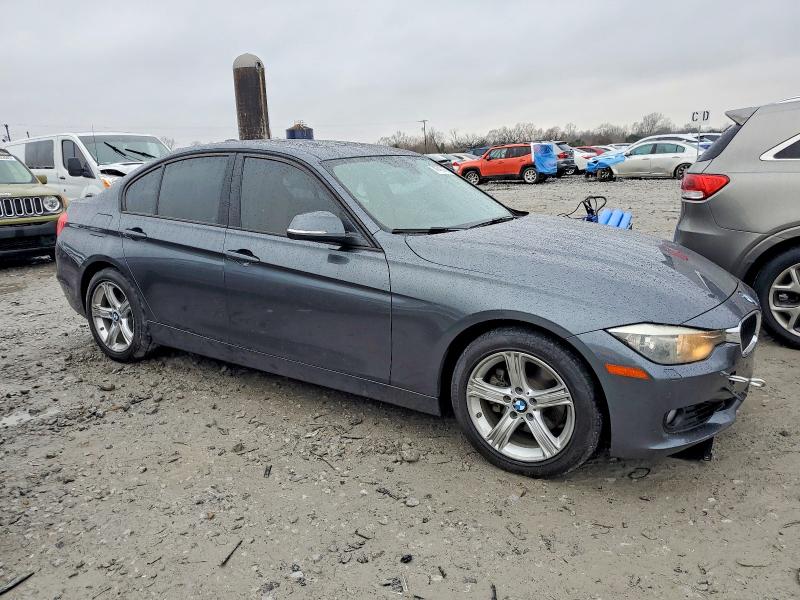 Photo 4 from auction – 2013 BMW 328 I with VIN WBA3A5C55DF356703
