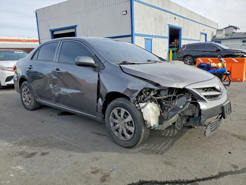 Photo 4 from auction – 2013 TOYOTA COROLLA with VIN 5YFBU4EE1DP123469
