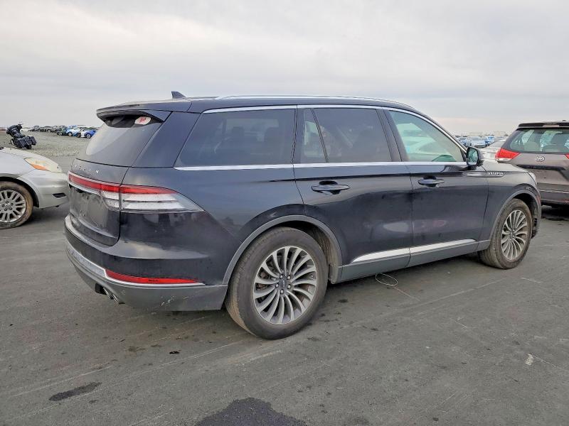 Photo 3 from auction – 2020 LINCOLN AVIATOR with VIN 5LM5J7WC9LGL35534