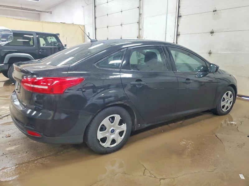 Photo 3 from auction – 2015 FORD FOCUS S with VIN 1FADP3E23FL298579
