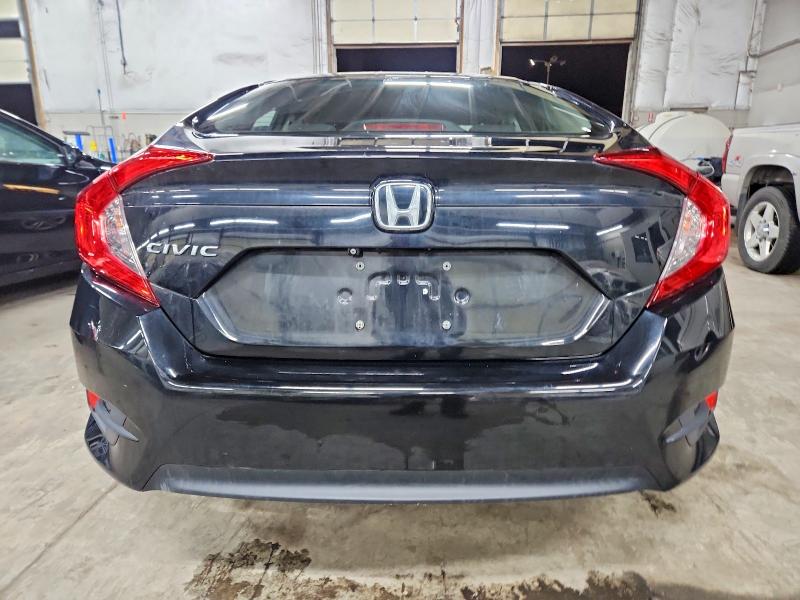 Photo 6 from auction – 2017 HONDA CIVIC LX with VIN 2HGFC2F51HH526078