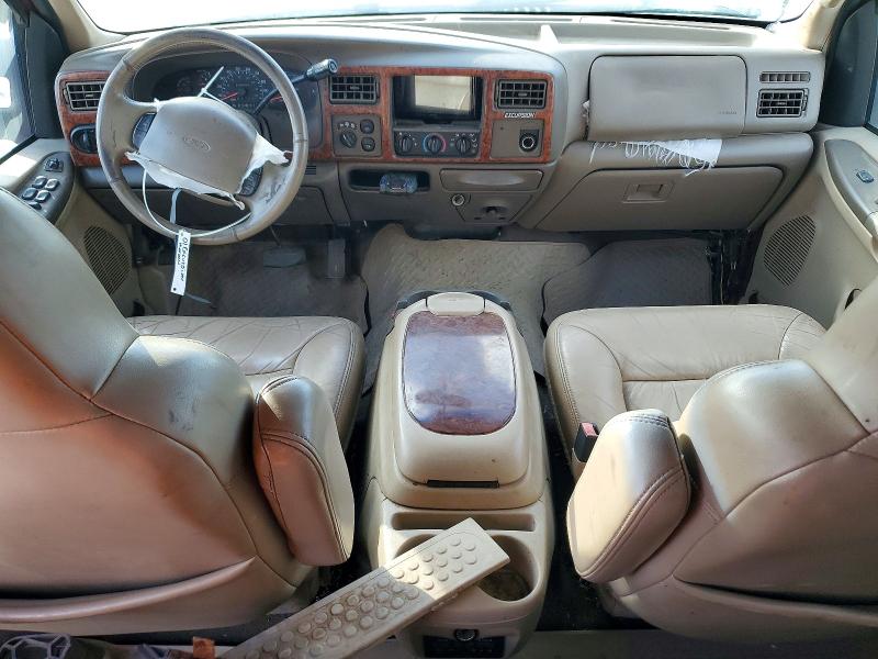 Photo 8 from auction – 2001 FORD EXCURSION with VIN 1FMSU43F81EC39431
