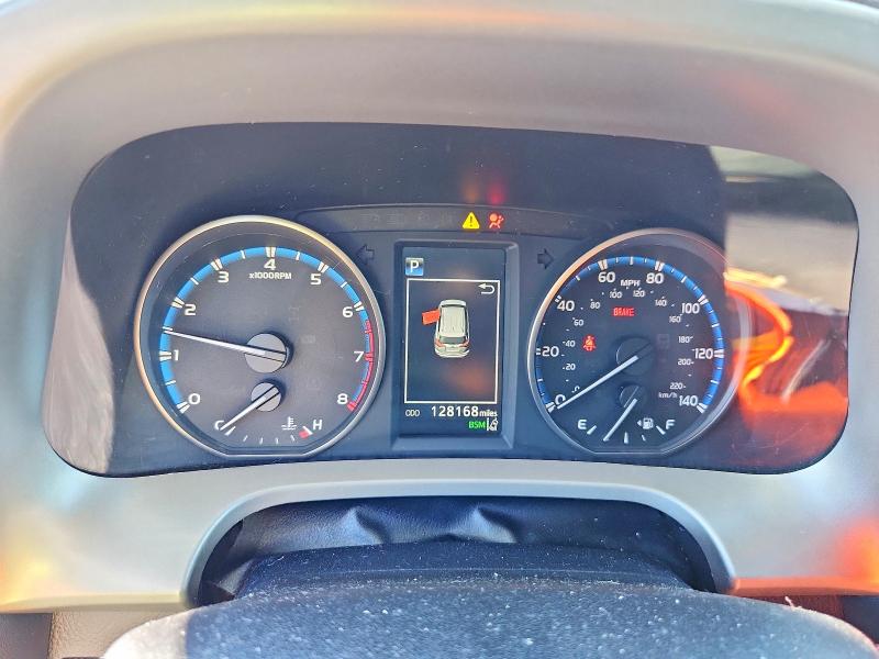 Photo 9 from auction – 2018 TOYOTA RAV4 ADVEN with VIN 2T3RFREVXJW753823