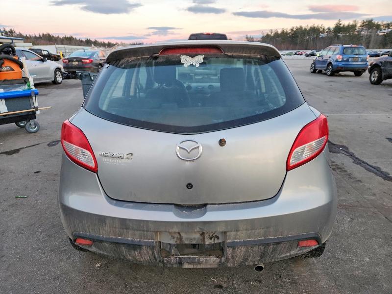 Photo 6 from auction – 2011 MAZDA MAZDA2 with VIN JM1DE1HZXB0103389