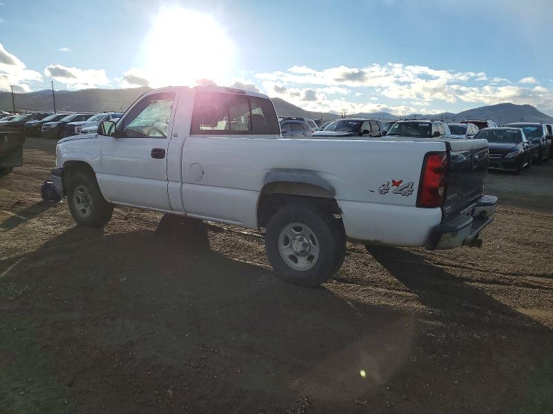 Photo 2 from auction – 2004 CHEVROLET SILVERADO with VIN 1GCEK14T54E374090