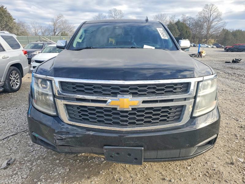 Photo 5 from auction – 2015 CHEVROLET SUBURBAN with VIN 1GNSKJKC5FR508282