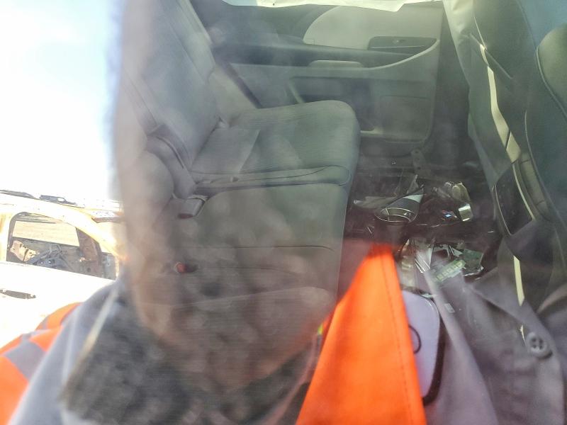 Photo 11 from auction – 2014 TOYOTA HIGHLANDER with VIN 5TDZKRFH6ES018428