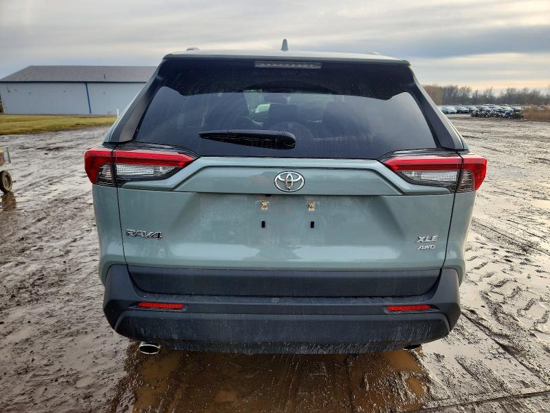Photo 6 from auction – 2019 TOYOTA RAV4 XLE with VIN JTMP1RFV1KJ003389
