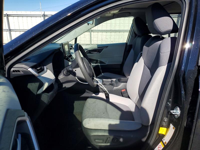 Photo 7 from auction – 2019 TOYOTA RAV4 XLE with VIN JTMW1RFV2KJ004594