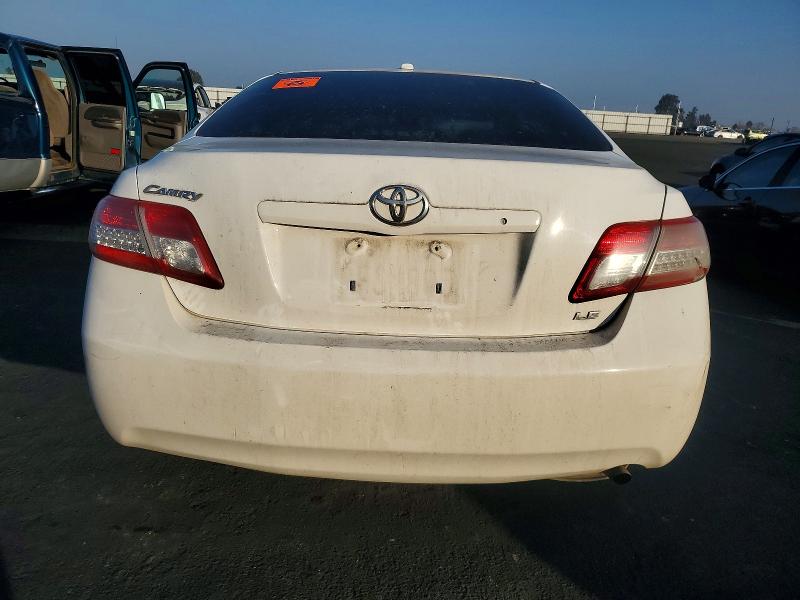 Photo 6 from auction – 2011 TOYOTA CAMRY with VIN 4T1BF3EK4BU729824