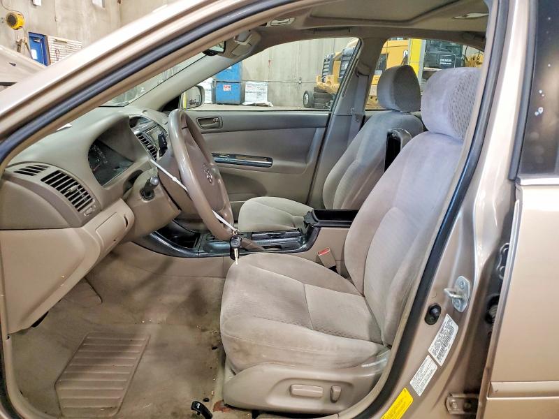 Photo 7 from auction – 2002 TOYOTA CAMRY LE with VIN 4T1BF30K62U020531
