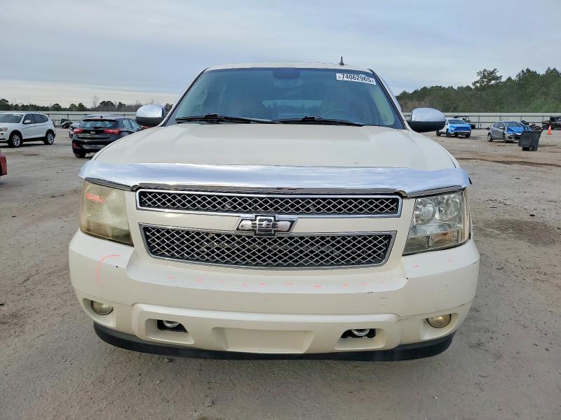 Photo 5 from auction – 2008 CHEVROLET SUBURBAN C with VIN 1GNFC16088R187503