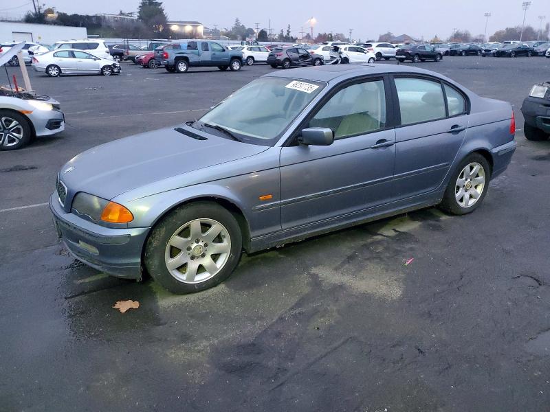 BMW 323 I 1999 with VIN WBAAM3330XCD56392 - Photo from auction