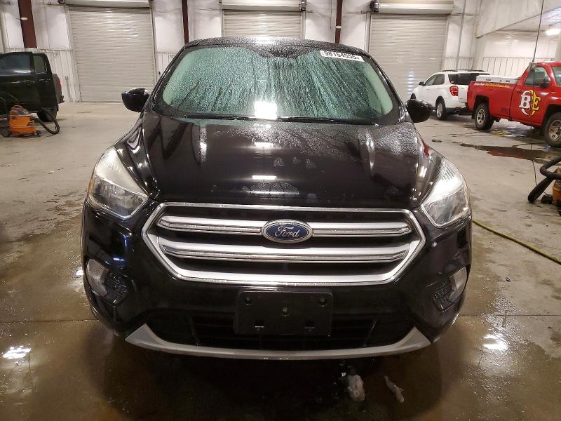 Photo 5 from auction – 2017 FORD ESCAPE SE with VIN 1FMCU9GD1HUD93683